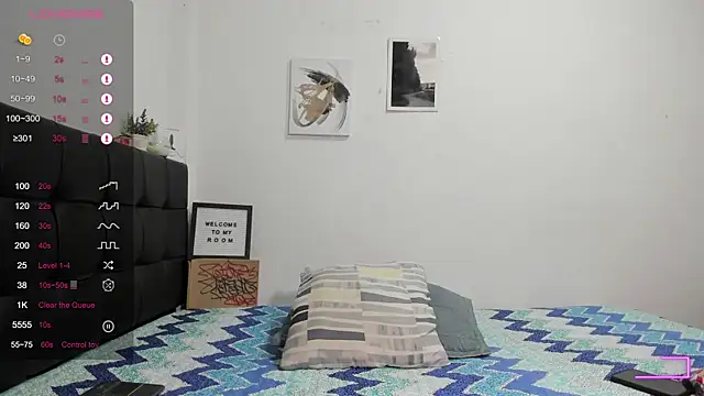 Snapshot of RoddyRich11 chatting on October 2025 12:42:02 PM RoddyRich11 online show from October 2025 12:42:02 PM