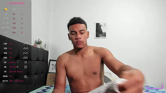 Snapshot of RoddyRich11 chatting on November 2025 11:42:02 AM RoddyRich11 online show from November 2025 11:42:02 AM