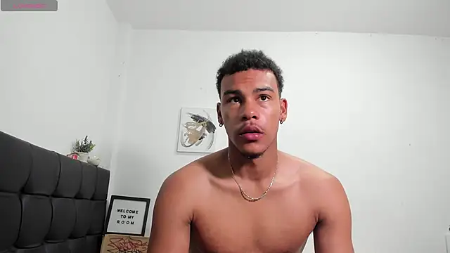 Snapshot of RoddyRich11 chatting on November 2025 11:34:02 AM RoddyRich11 online show from November 2025 11:34:02 AM