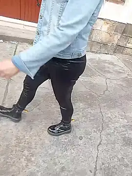 sophie banger online show from February 2026 08:05:02 PM