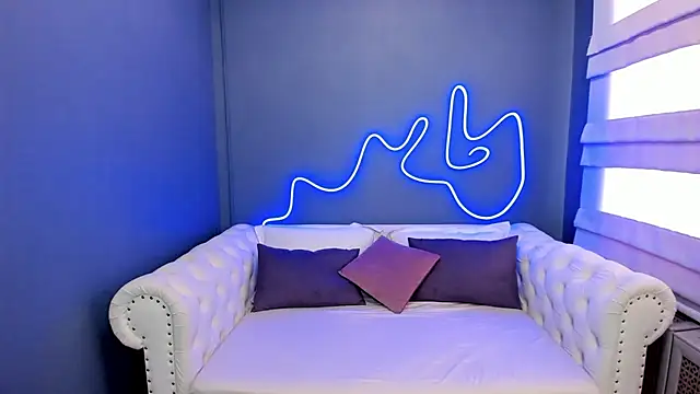 rock n roxy online show from March 2025 02:29:02 AM