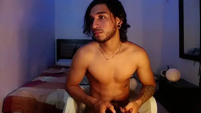 Snapshot of maxximus_100 chatting on January 2025 09:16:02 AM maxximus 100 online show from January 2025 09:16:02 AM