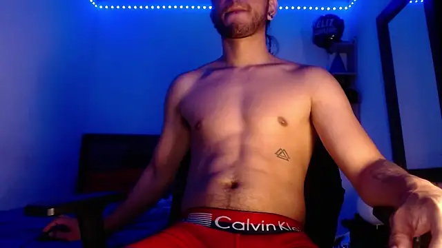 Snapshot of maxximus_100 chatting on February 2025 09:32:02 PM maxximus 100 online show from February 2025 09:32:02 PM