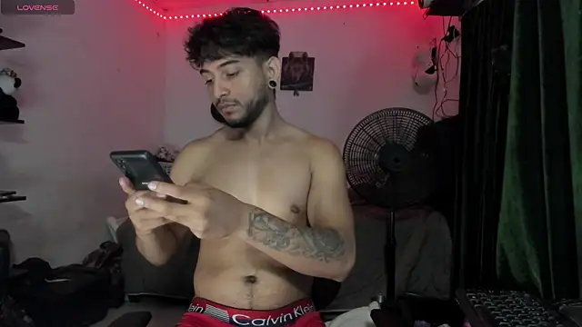 maxximus 100 online show from April 2026 03:29:02 AM