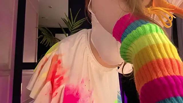 Snapshot of CassieCool chatting on October 2025 12:48:02 PM CassieCool online show from October 2025 12:48:02 PM