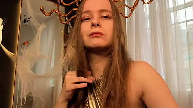 Snapshot of CassieCool chatting on October 2025 01:01:02 PM CassieCool online show from October 2025 01:01:02 PM