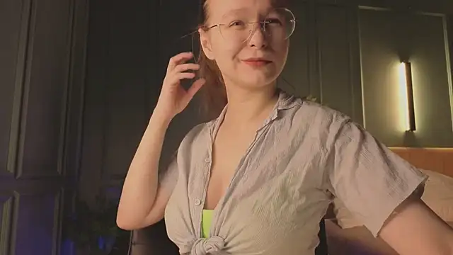 Snapshot of CassieCool chatting on December 2025 12:47:02 PM CassieCool online show from December 2025 12:47:02 PM