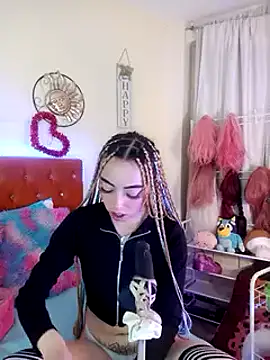 Yennastone online show from December 2024 12:39:02 AM