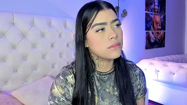 Snapshot of ZoeHarris chatting on September 2025 12:10:02 PM ZoeHarris online show from September 2025 12:10:02 PM