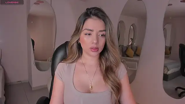 Snapshot of ChloePreston_ chatting on March 2025 10:35:02 AM ChloePreston online show from March 2025 10:35:02 AM