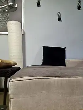 dickinyouto online show from January 2025 09:34:01 PM