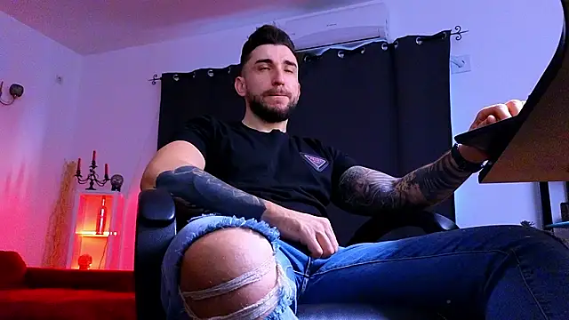 MightyAaron66 online show from January 2026 06:07:02 AM