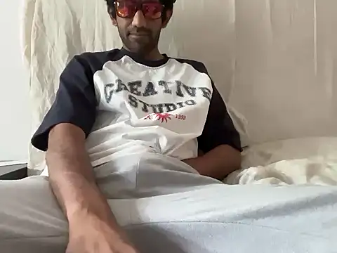 dominanthubby online show from June 2026 09:19:02 AM