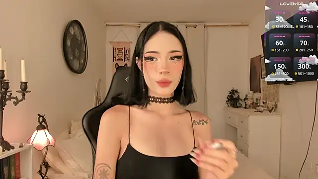 Nefftis online show from October 2025 11:57:01 PM