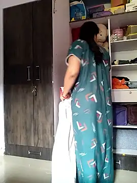 samitasharma online show from November 2025 04:00:01 AM