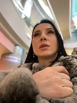 Snapshot of Roxana-Sexy chatting on December 2024 09:30:01 AM Roxana-Sexy online show from December 2024 09:30:01 AM