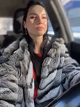 Snapshot of Roxana-Sexy chatting on December 2024 09:01:01 AM Roxana-Sexy online show from December 2024 09:01:01 AM