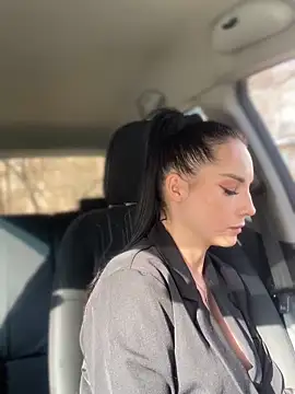 Snapshot of Roxana-Sexy chatting on February 2025 09:11:01 AM Roxana-Sexy online show from February 2025 09:11:01 AM