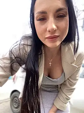 Snapshot of Roxana-Sexy chatting on March 2025 05:39:01 AM Roxana-Sexy online show from March 2025 05:39:01 AM