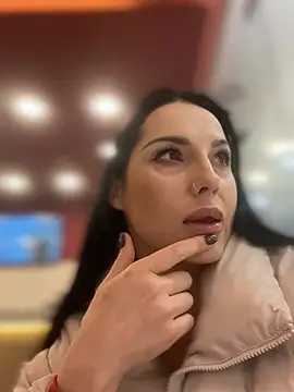 Roxana-Sexy online show from March 2026 05:12:02 AM