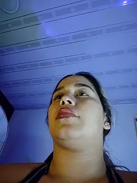 LaurenWelly  online show from March 2026 12:13:02 AM