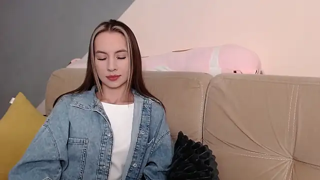 AmbrielHailey online show from October 2025 01:08:02 AM