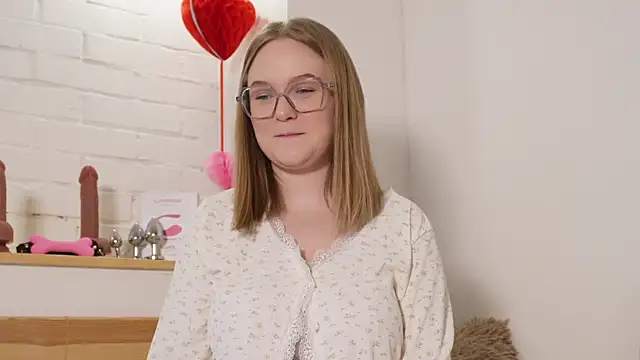 MonicaAsis online show from January 2025 06:13:02 PM