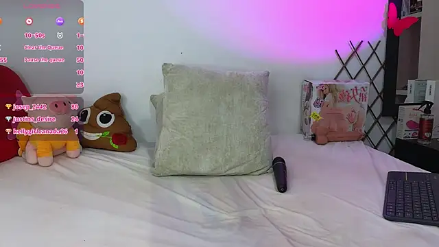 milky  boy  online show from March 2025 07:25:02 AM