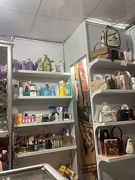 Snapshot of Cesywet chatting on February 2025 07:45:01 AM Cesywet online show from February 2025 07:45:01 AM