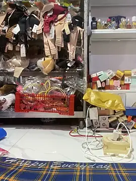 Snapshot of Cesywet chatting on September 2025 05:11:01 AM Cesywet online show from September 2025 05:11:01 AM