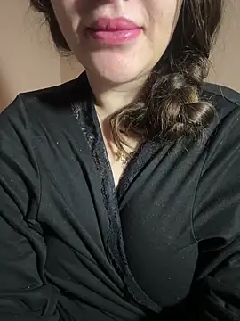 Elinatiranda online show from March 2026 01:49:02 PM