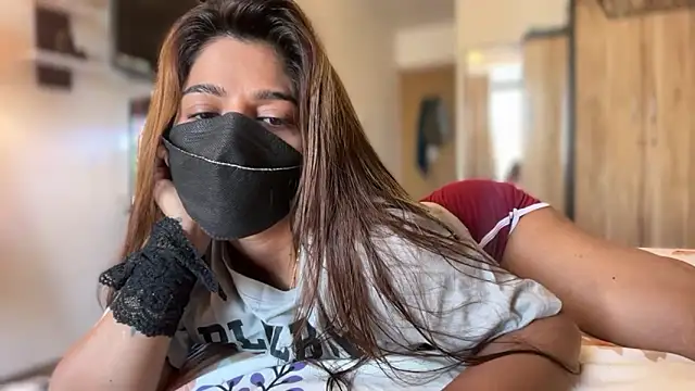 Hotty-Sana online show from March 2026 11:01:02 AM