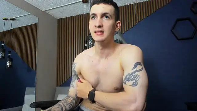 JacksonOlsenn online show from February 2025 06:24:02 PM