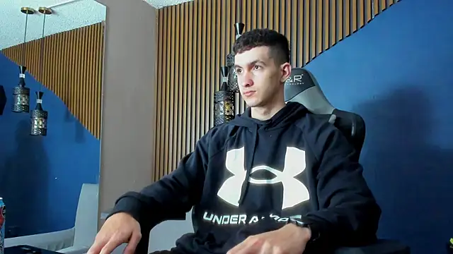 JacksonOlsenn online show from February 2025 11:52:01 AM