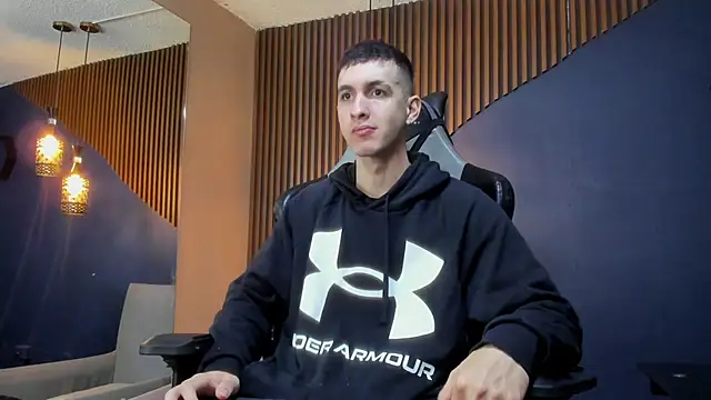 JacksonOlsenn online show from March 2025 12:30:02 PM