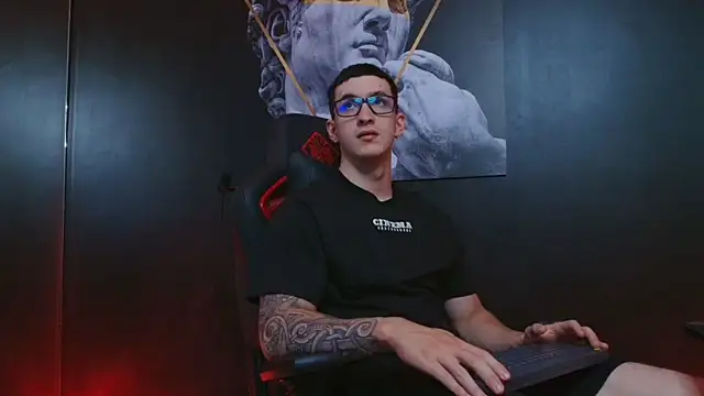 JacksonOlsenn online show from September 2025 09:15:02 PM