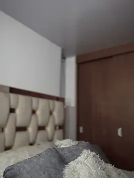 maddy bronw  online show from February 2025 03:12:02 AM