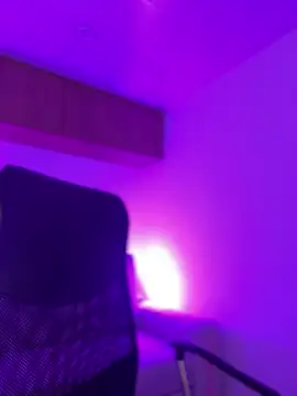 maddy bronw  online show from February 2025 11:21:02 PM