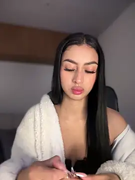 maddy bronw  online show from March 2025 12:21:01 AM