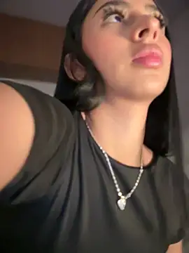 maddy bronw  online show from March 2025 02:14:02 AM