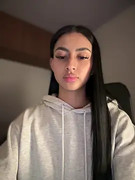 maddy bronw  online show from March 2025 08:37:01 AM