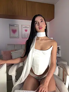 maddy bronw  online show from July 2026 12:17:01 AM
