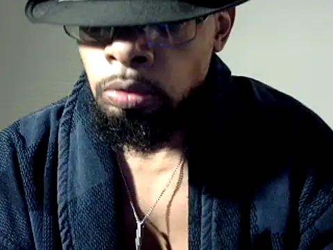 Snapshot of WhiskeyWood_DuhGOD chatting on December 2024 02:42:01 AM WhiskeyWood DuhGOD online show from December 2024 02:42:01 AM