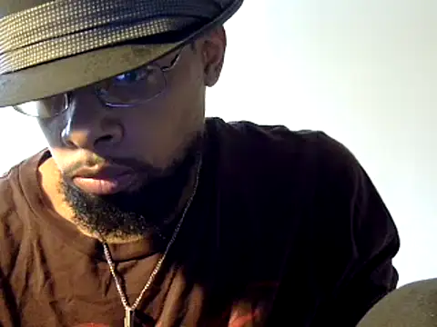 Snapshot of WhiskeyWood_DuhGOD chatting on December 2024 08:33:01 PM WhiskeyWood DuhGOD online show from December 2024 08:33:01 PM
