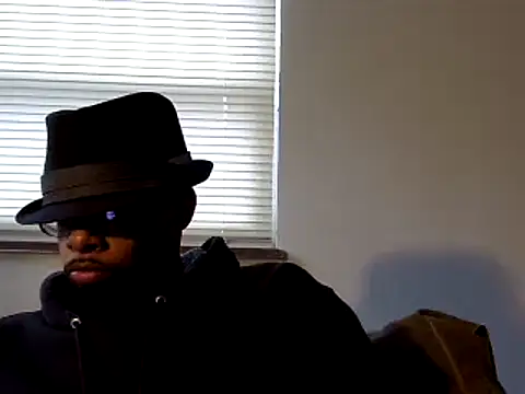 Snapshot of WhiskeyWood_DuhGOD chatting on December 2024 08:28:02 PM WhiskeyWood DuhGOD online show from December 2024 08:28:02 PM