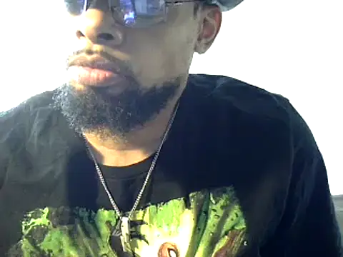 Snapshot of WhiskeyWood_DuhGOD chatting on December 2024 05:26:02 PM WhiskeyWood DuhGOD online show from December 2024 05:26:02 PM