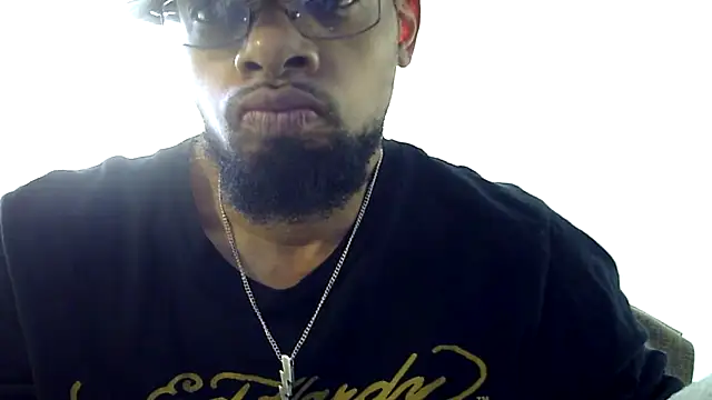 Snapshot of WhiskeyWood_DuhGOD chatting on January 2025 05:30:01 PM WhiskeyWood DuhGOD online show from January 2025 05:30:01 PM