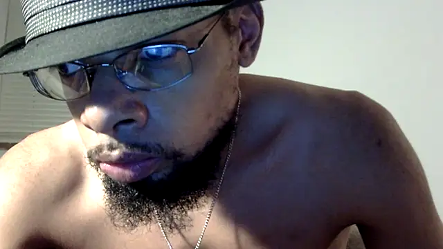 Snapshot of WhiskeyWood_DuhGOD chatting on March 2025 01:32:02 AM WhiskeyWood DuhGOD online show from March 2025 01:32:02 AM