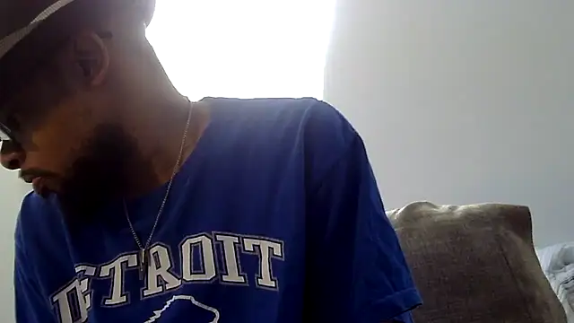 Snapshot of WhiskeyWood_DuhGOD chatting on October 2025 04:40:02 PM WhiskeyWood DuhGOD online show from October 2025 04:40:02 PM