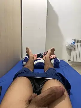 Snapshot of alex-riadh chatting on October 2025 10:47:02 PM alex-riadh online show from October 2025 10:47:02 PM